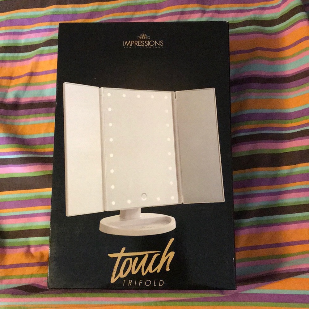 LED lighted makeup mirror